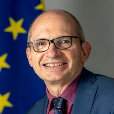 Ex- Ambassadeur de l'Union européenne 🇪🇺@eu_eeas auprès de la République du Burundi #EUinTheWorld #EUdiplomacy 2019-08/2023