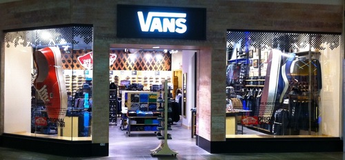 smith haven mall vans