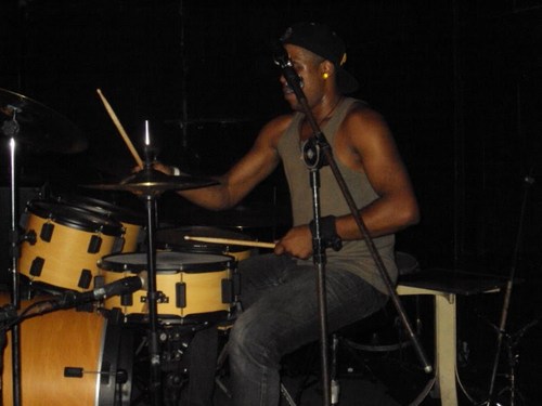 Baterista e voz | Banda Level One |Skate|Vida|Amigos|Shows|o cara q come mais comida japonesa do plaza sul kkkk