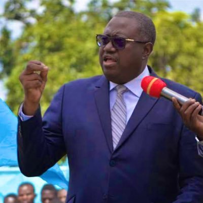 Bienvenue sur le compte officiel Twitter du gouverneur du Lualaba Richard Muyej Mangeze Mans.