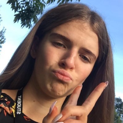 _xacxx's profile picture. I don’t need school when I’m older 😘