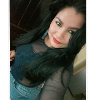 Soy una mujer imperfecta pero soy única con estilo propio brillando con mi luz propia sin apagar la de otros aseptandome tal como soy amandome ami misma?☝👸