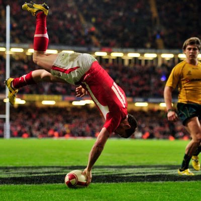 Just reminding you of some of the best rugby players that you’ve forgotten about. Feel free to add your favourite memories of the players below