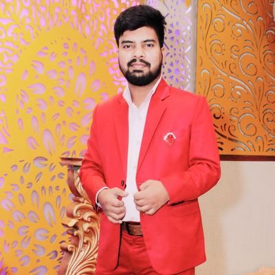 Proud Indian, Artistic, akshayholic, delhite, foody, sarcastic.