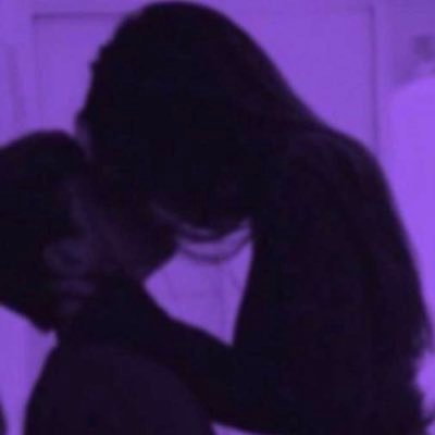 oio100's profile picture. 