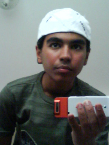 gabryelxavier's profile picture. 16anos,estudante,fã d @paramore,viciado em pc,twitter,play2,musica,seriados & etc rs *-* segue? @gabryelxavier 
qualquer coisa liga 924.... rs