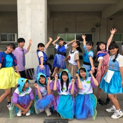 米東ダンス部3年 Mitzy 忙しいなか韓国 からやってきました Mitzy です 最近流行りのitzyやstray Kids Blackpinkの曲を美男美女で踊ります 歓声や名前コールも待ってま す 米東ダンス部3年 Mitzy 忙しいなか韓国 からやってきました Mitzy です 最近流行りのitzyやstray Kids Blackpinkの曲を美男美女で踊ります 歓声や名前コールも待ってま す