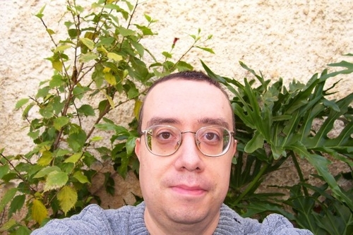 webviewer33's profile picture. 