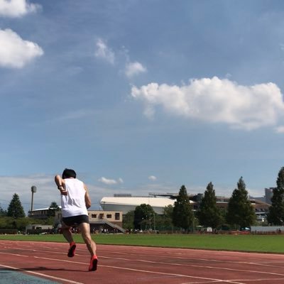 短い距離を走って、たまに唄う人。 #マスターズ陸上 #陸上 #陸上短距離 #trackandfield ★TikTok:https://t.co/tCYUAnGEIz ★#note: https://t.co/cLs0lKSjX5