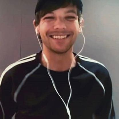 When I say you have an ass face, I don't mean Louis' ass.