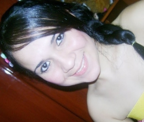 ' Na praia tira onda, No samba manda ver  ♪♫