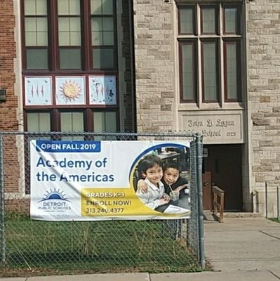 Founded in 1991, Academy of the Americas is a DPS Community District PreK to 12th grade dual language Spanish/English immersion school located in SW Detroit.