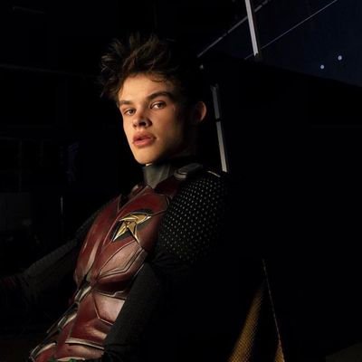 « 𝙹𝚊𝚜𝚘𝚗 𝚃𝚘𝚍𝚍, 𝚝𝚑𝚎 𝚗𝚎𝚠 𝚁𝚘𝚋𝚒𝚗. 𝚁𝚘𝚋𝚒𝚗 𝟸.𝟶, 𝚛𝚒𝚐𝚑𝚝? » #ᴅᴜɴᴇ