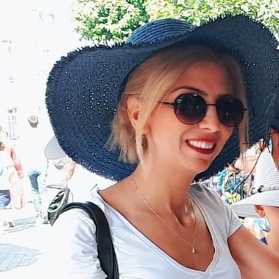 Zeliha3355's profile picture. 