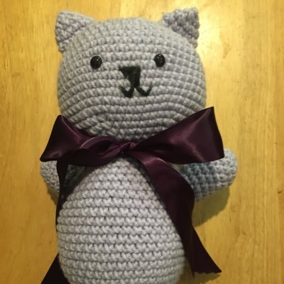 Life long resident of NJ! Loves all things BRUCE! Loves to crochet, play golf and tennis/swimming