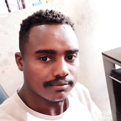 IsmailMusaBash1's profile picture. je en réve de tour du. Monde en. Jour