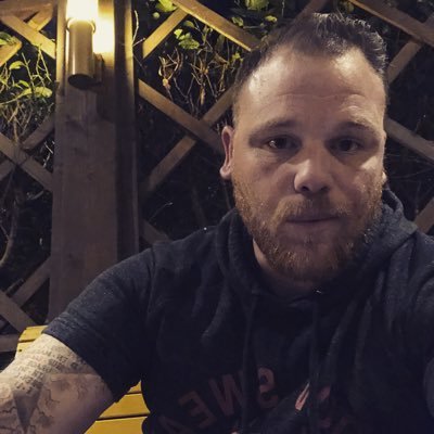 Stevies_studio's profile picture. Director at Hooks Benches Lockers, your changing room solutions. Lover of boxing, photography and PS. loosing my hair but gaining a beard #worcester