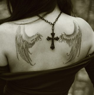 LindH89's profile picture. I work in show security
I like music and traveling
Currently on tour