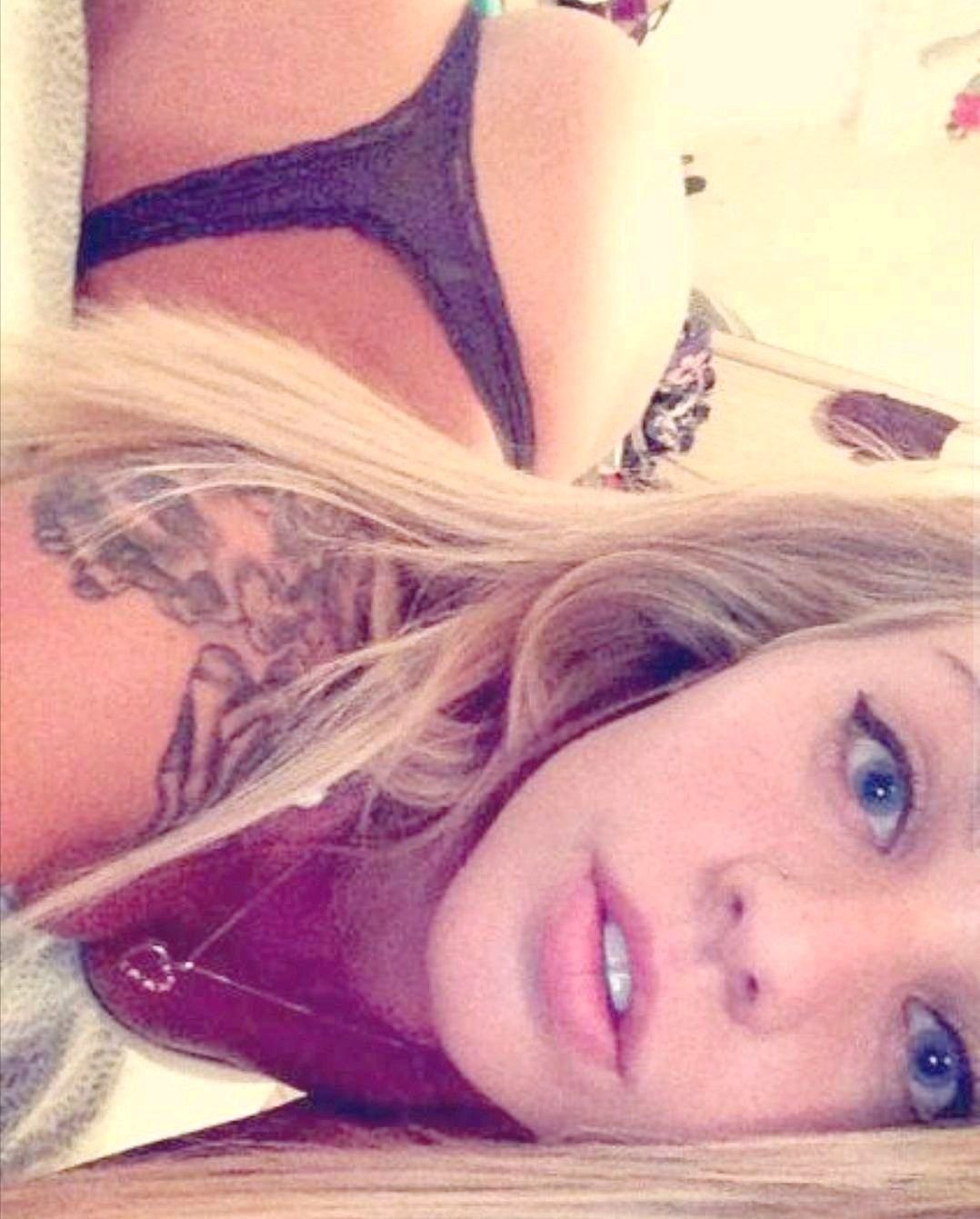 DimasseY_69's profile picture. 🌊 Wisconsin 🧡
❣  Anesthesiologist