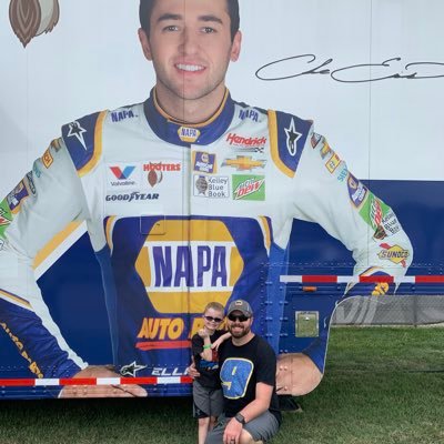 Huge fan of Dale Jr. Chase Elliott and Hendrick Motorsports.I'm into all things motorsports, the Indiana Pacers and the Indianapolis Colts #NFB #JRNation #di9