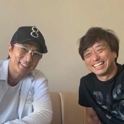 エフエム世田谷で2019年10月〜2020年3月まで放送。俳優・黒田アーサー&音楽家・田中直樹によるゲストトークバラエティラジオ番組。アーカイブ音源 #note で販売中→https://t.co/jtWDnM1M0P
現在は後継番組 #田中さんラジオ @TanakasanR 放送中！