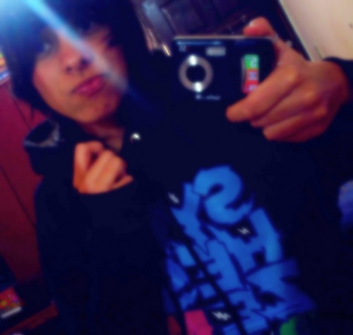 chata,estupida,arrogante,
antissocial,ciumenta,uma ótima pessoa (Y) .