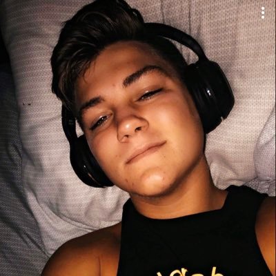 James02398839's profile picture. 🤙🤙🤙🤙