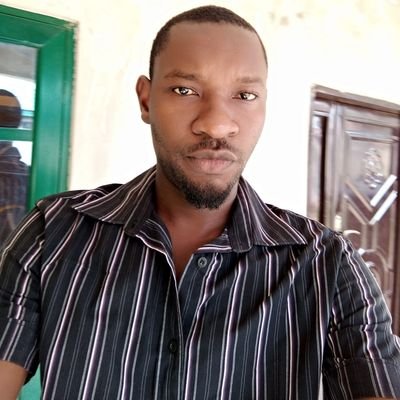 Am an easy going guy who love sport especially football, I also have a strong sense of humour.