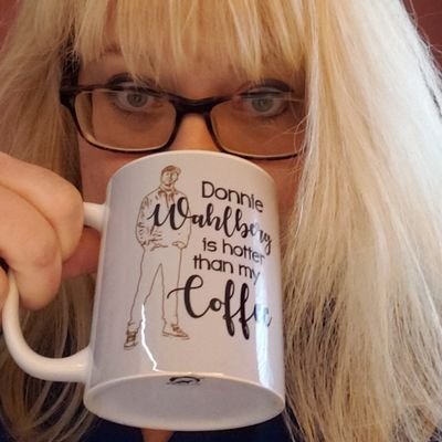Mom, wife, Medical Technologist (No, I'm not a nurse), beer drinking, pool playing die hard Pittsburgh Steelers fan, and BH for life!