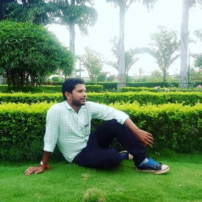 *इतने दिनों में मैने एक बात जान लिया...*
*कुछ रिश्ते सच्च मे जिंदगी बदल देते हैं,*
*मिले तब भी, ना मिले तब भी...*
P.