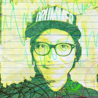 音楽と共に楽しみながら生きています。楽しい事以外はやりたくないと思って生きています。好奇心は旺盛な方だと思います。いろいろな事を教えてもらいたいと思って生きています。只今、大変なほど時間に余裕があります。