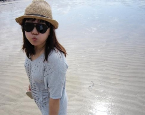 PR로 밥 벌어먹는人 / 먹거리 ,볼거리, 소소한 이야기 선호 /  감성적 호기심쟁이와 좋은 트윗팅 해보아요! / 미드당783호/두산베어쑤/강남당/카톨릭/
