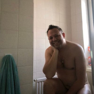 Fun loving naturist and party animal. I love theatre and massive Strictly fan!! Love history and animals and travelling. 🏳️‍🌈👨‍❤️‍👨🔞🇺🇦Member of BN