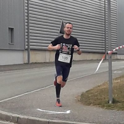 Et j'compte les calories comme une bonne meuf 🏃🏻♂️ #StadeMalherbe ❤️💙
