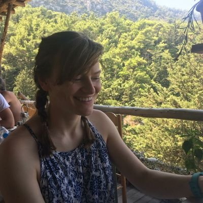 Associate Science Editor at Cell Reports 🧬 She/Her 🌈