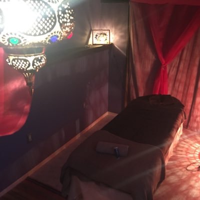 Chill_Gifu's profile picture. 岐阜県岐阜市で１カ月に1週間のみ限定営業、隠れ家リンパマッサージサロン。【女性限定・完全予約制】【営業時間】10:00-19:00 【営業日】InstagramとLINEにてお知らせ ★インスタ→gifu_chill ★LINE→ https://t.co/k2KdNNOElG