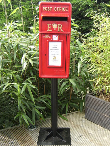 Fredpostbox's profile picture. Hi I'm Fred and married to Betty, in fact we have a little team of royal mail postboxes, we travel the country helping clients with weddings and more.