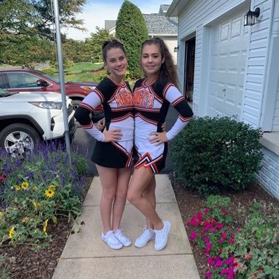 makaylapball's profile picture. mhs ‘22🌊