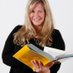 Robin Limmeroth Translator & Transcreator (@translatorgirl1) Twitter profile photo Robin Limmeroth Translator & Transcreator (@translatorgirl1) Twitter profile photo