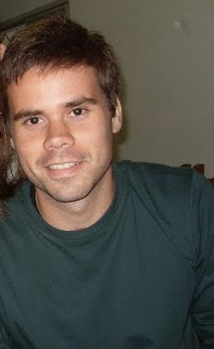 Trabalha na empresa Escritório Joia Contabilidade. Consultor contábil. Graduado em Ciências Contábeis pelo Uni-FACEF e MBA em Controladoria pelo Uni-FACEF.