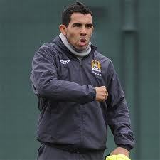 hello am carlos tevez am a soccer player of manchester city and argentina