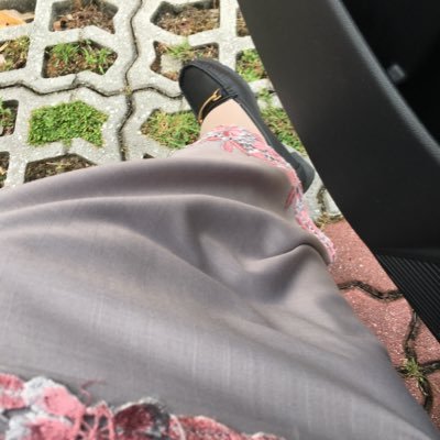 Following random acc. Meriah sikit timeline.