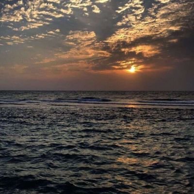 AlrifaieAsmaa's profile picture. ‏ثُم يُعوضكَ الله ، عوَضاً يليقُ بقلبك الطيب .