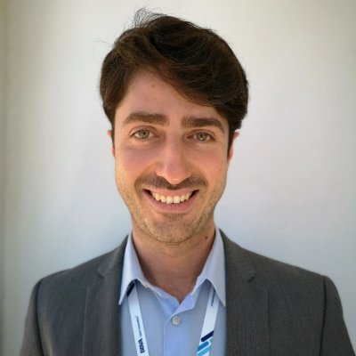 A passionate and professional Business Analyst specialised
in credit risk management. I deeply believe in the power of financial services innovation.