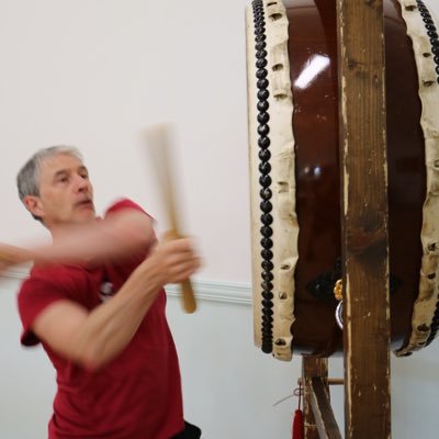 Japanese Taiko Drumming across the West Midlands U.K. Online & In-person Classes, Taster Sessions, 1-2-1 & Private Groups Tuition, Online Resources.