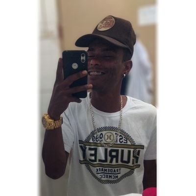 O progresso vem na mesma proporção de sua correria no dia a dia, então, corra atrás do seu e pare de olhar o do próximo! 🎭