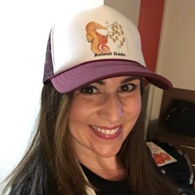 amidobelle's profile picture. Author of the book “Animal Dads"🐙Love all creatures 🐌 #animalsbyami #animalgroups #animaldads🐬Artist 🎨 Animal training🐾 Explorer 🌎💕✡️