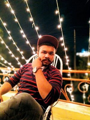 Hamza20026829's profile picture. Student