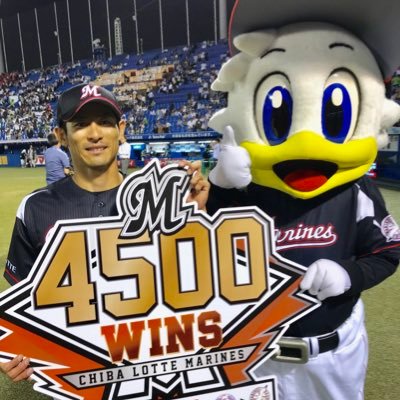 主に千葉ロッテマリーンズや阪神タイガース、高校野球等に関するおもしろネタや試合情報、 画像、動画などをまとめています。 千葉ロッテに関心があればぜひ見てみてください。無言フォローすみません。サブロー選手、荻野貴司選手が好きです。浦和レッズ、アーセナルも好きです。 #千葉ロッテ#chibalotte#プロ野球#高校野球