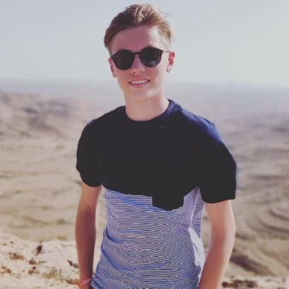 Umik0_'s profile picture. 